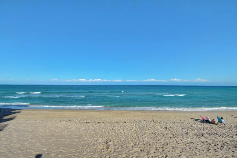3540 S Ocean BLVD 608, South Palm Beach, FL 33480