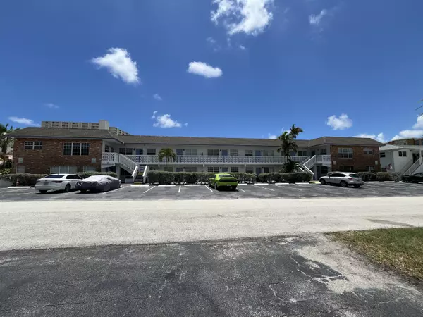 3220 NE 10th ST 4, Pompano Beach, FL 33062