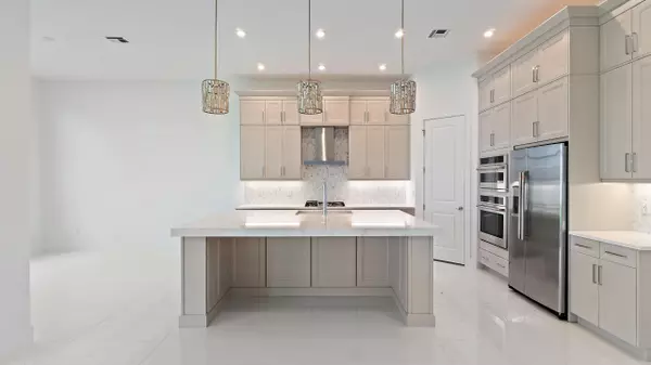 Palm Beach Gardens, FL 33412,9508 St. Germain DR