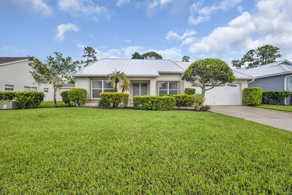 483 NW Casanova CIR, Port Saint Lucie, FL 34986