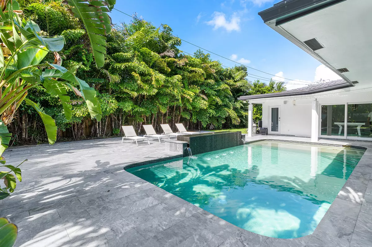 Boca Raton, FL 33486,960 SW 18th ST