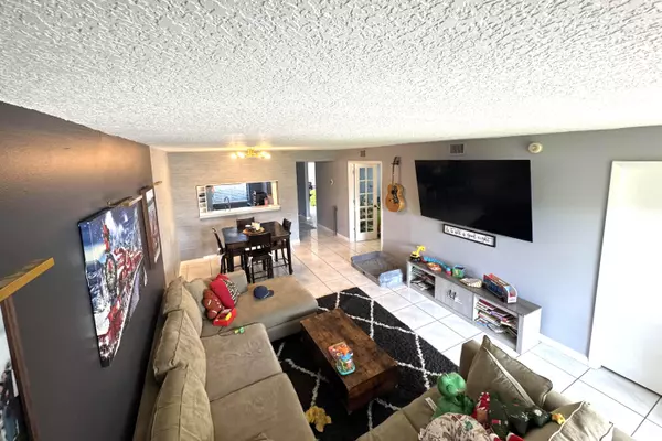 Lake Worth, FL 33467,4712 E Lucerne Lakes BLVD 101