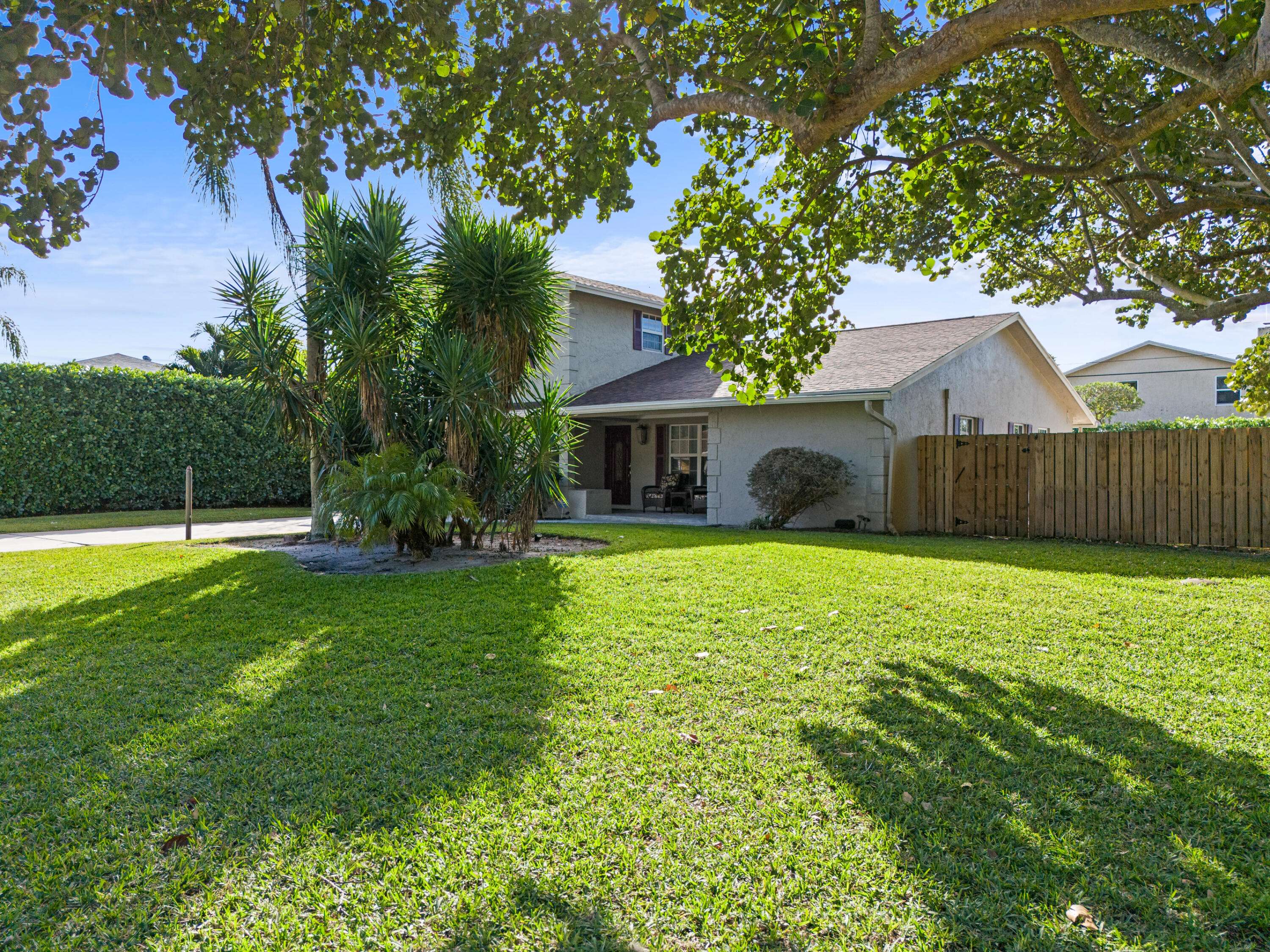 Delray Beach, FL 33445,4610 Pinetree DR
