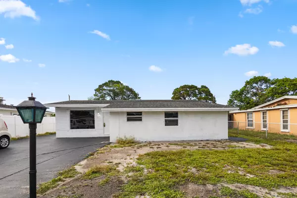 6331 SW 41st PL, Davie, FL 33314