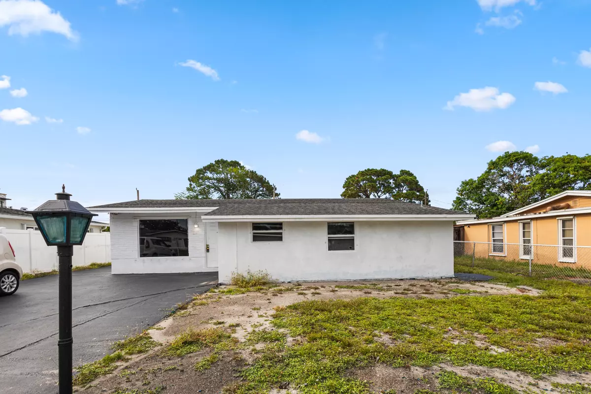 Davie, FL 33314,6331 SW 41st PL
