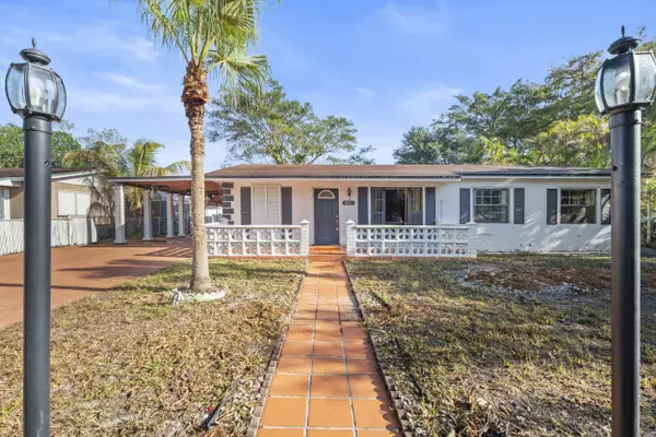 4021 NW 201st ST, Miami Gardens, FL 33055
