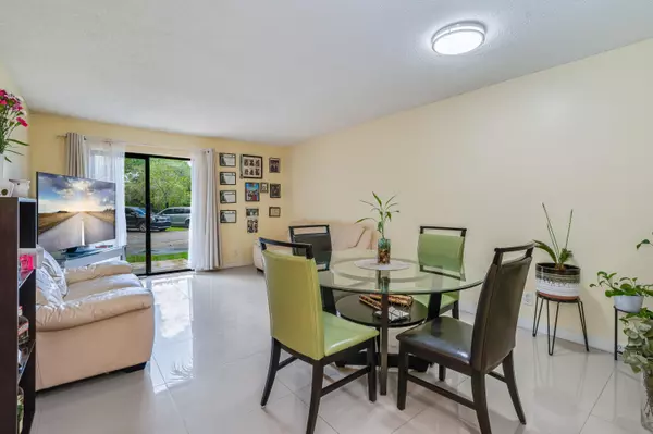 Coral Springs, FL 33071,10001 W Atlantic BLVD 120