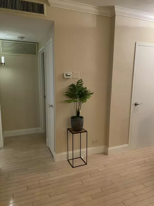 West Palm Beach, FL 33407,2800 N Flagler DR 314