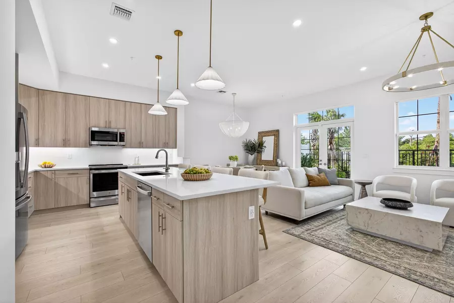 140 Water Pointe PL 13, Jupiter, FL 33477