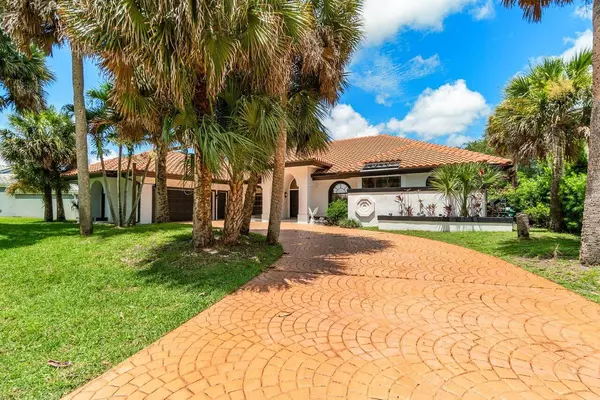 Port Saint Lucie, FL 34952,7205 Elyse CIR