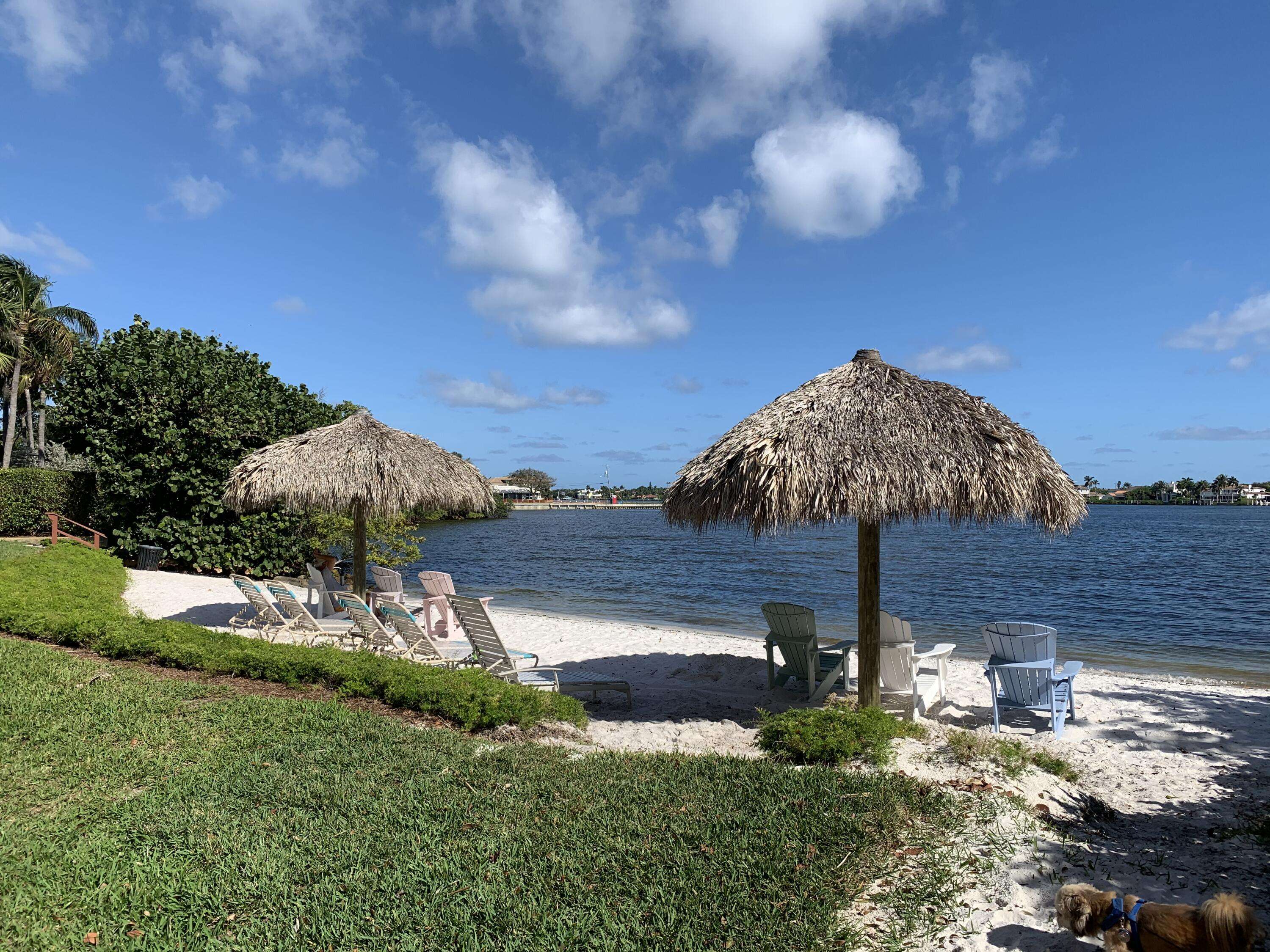 Hypoluxo, FL 33462,700 Scotia DR 303