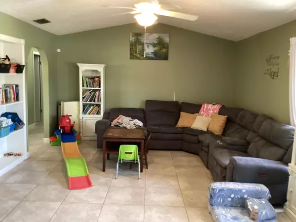 Fort Pierce, FL 34982,2616 Newport DR