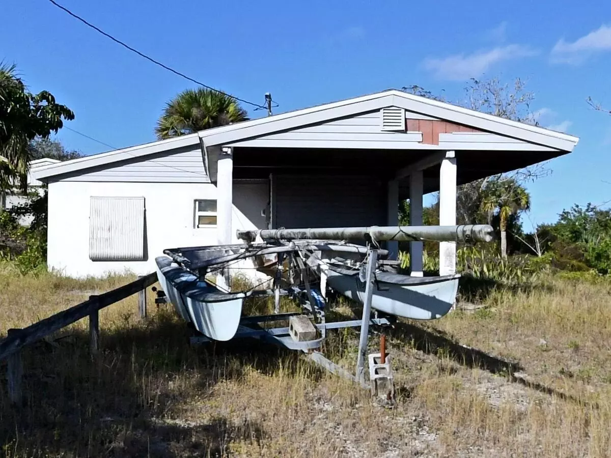 Fort Pierce, FL 34946,210 River Palm DR