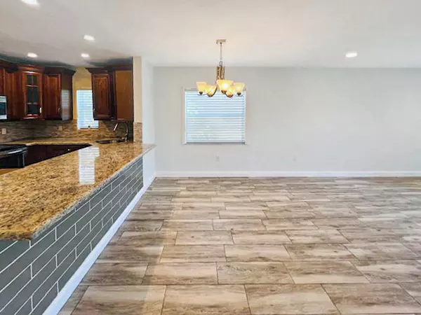 Bay Harbor Islands, FL 33154,1120 99th ST 301