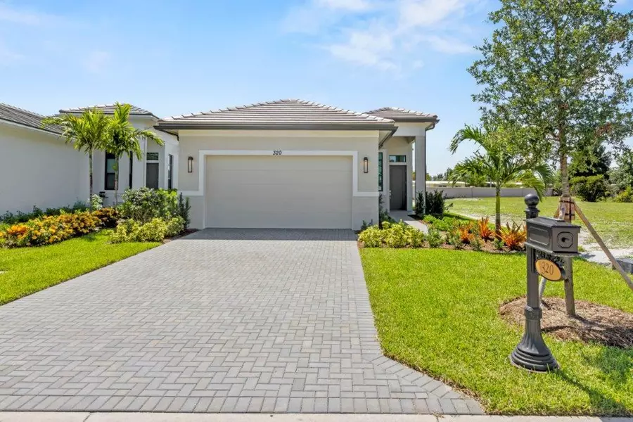 320 SE Via Sangro, Port Saint Lucie, FL 34952