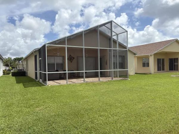 Port Saint Lucie, FL 34986,370 SW North Shore BLVD