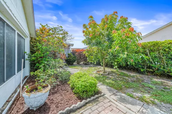 Greenacres, FL 33413,1223 Baycourt ISLE