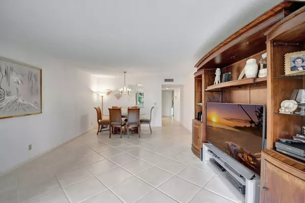 Delray Beach, FL 33446,14376 Amberly LN 207