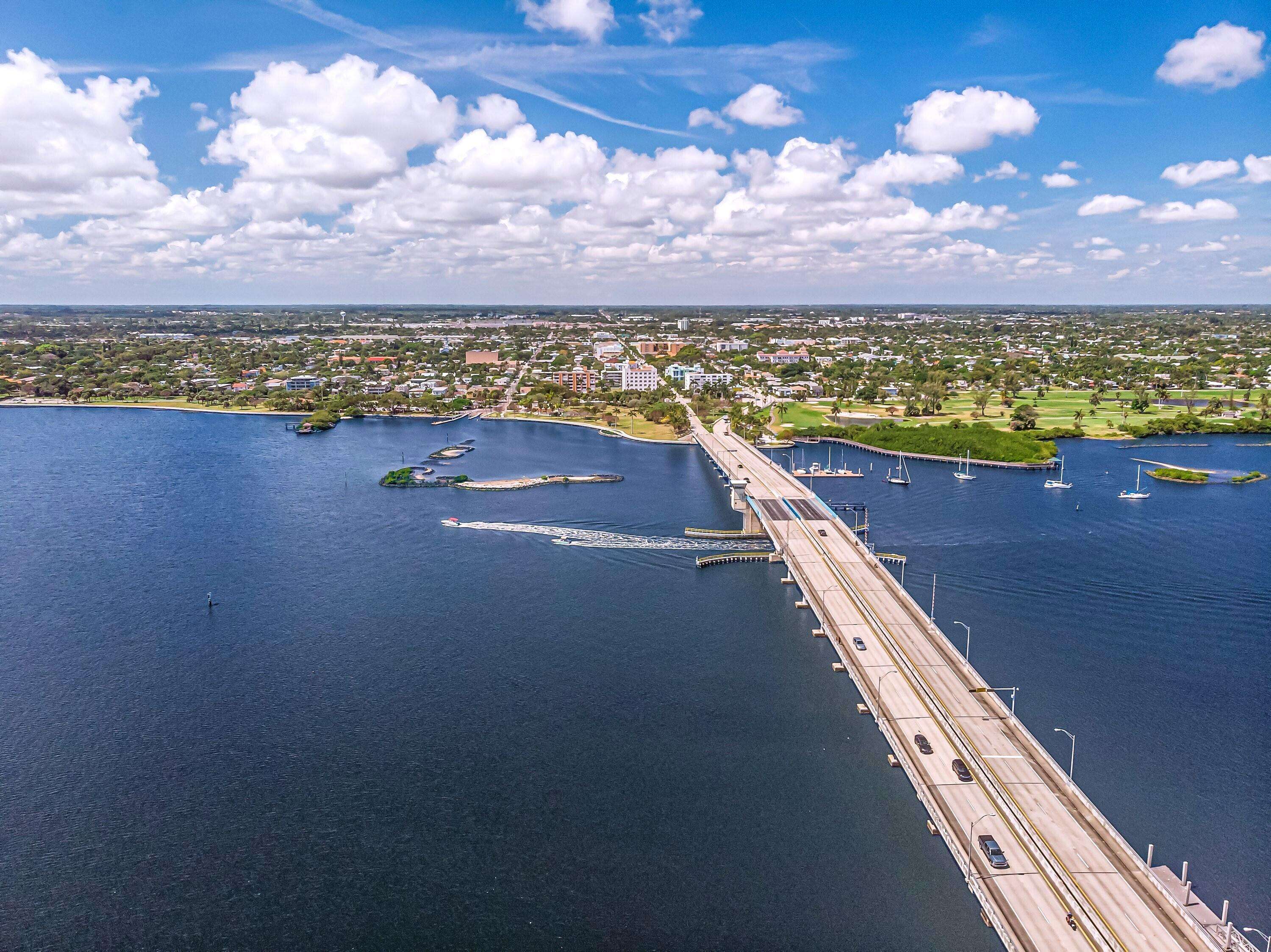 Lake Worth Beach, FL 33460,511 Lucerne AVE 418