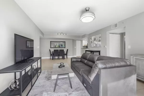 Royal Palm Beach, FL 33411,1400 S Crestwood CT 1401