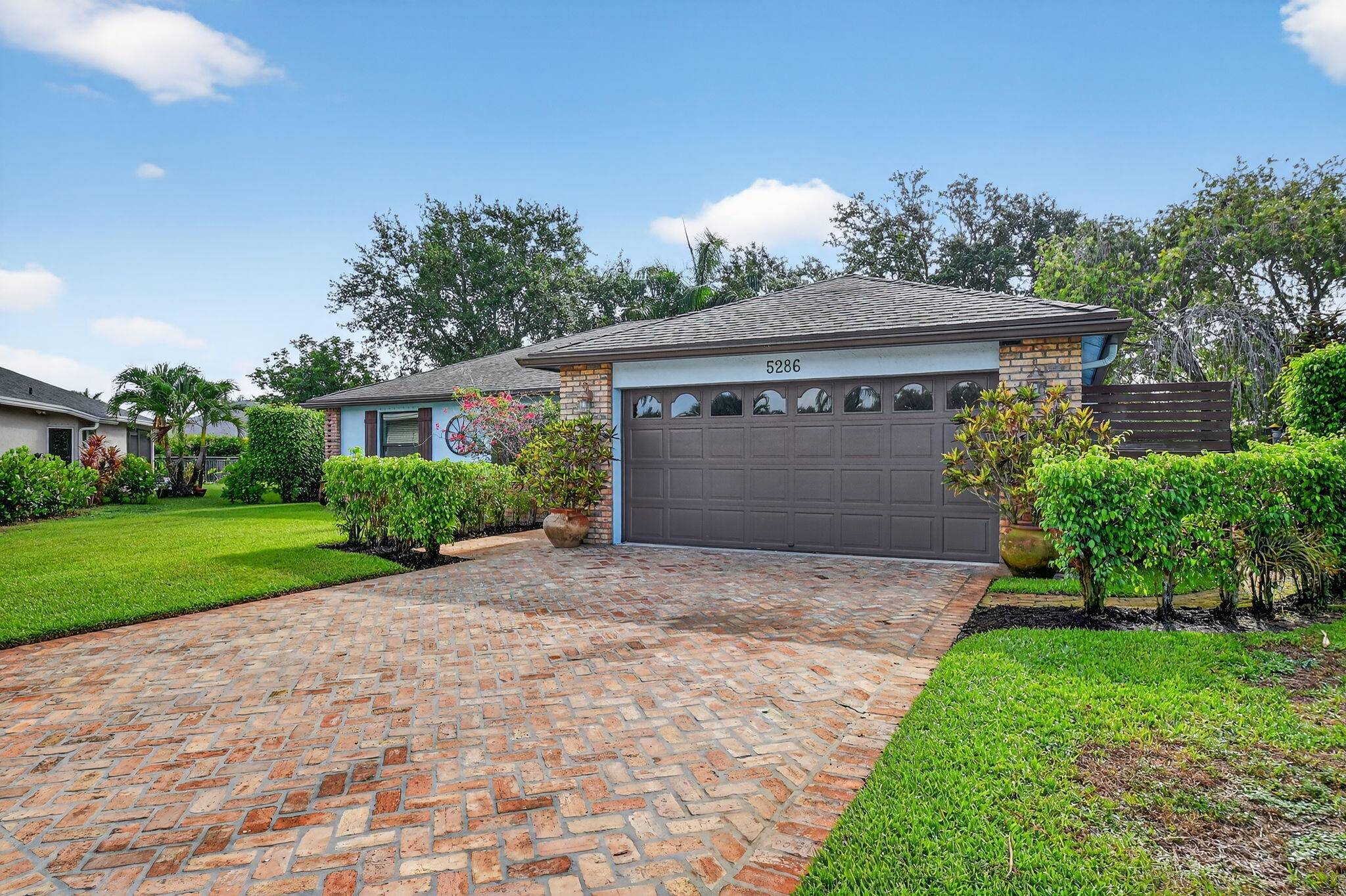 Lake Worth, FL 33467,5286 Eden Lake CT