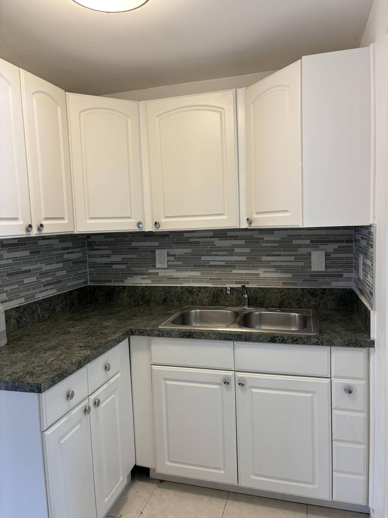 Lantana, FL 33462,626 Minnesota ST B