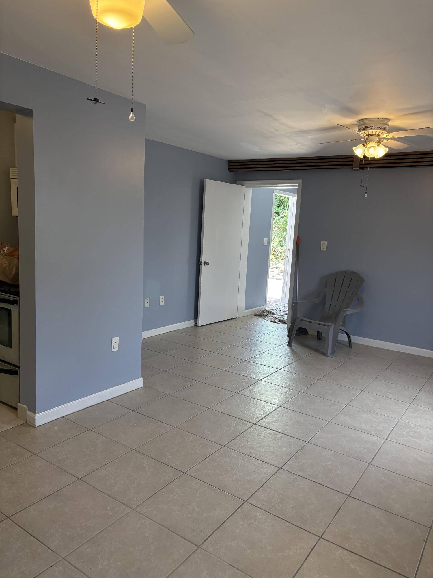 Lantana, FL 33462,626 Minnesota ST A