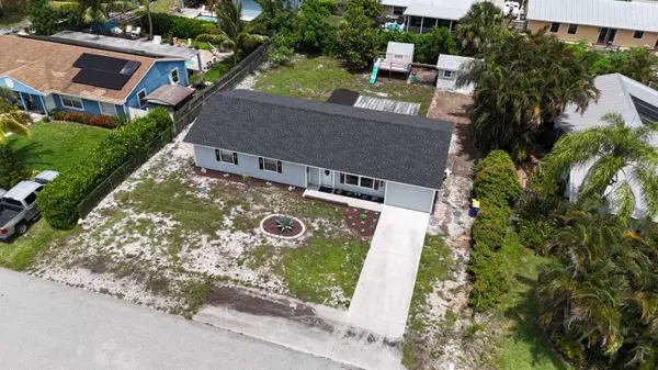 Stuart, FL 34997,5447 SE 51st DR