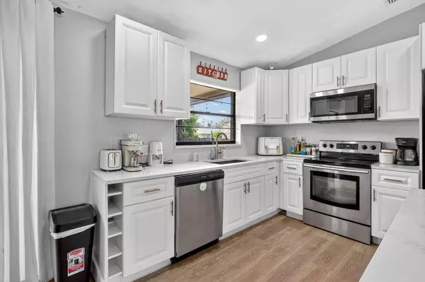 Port Saint Lucie, FL 34983,356 NW Hibiscus ST