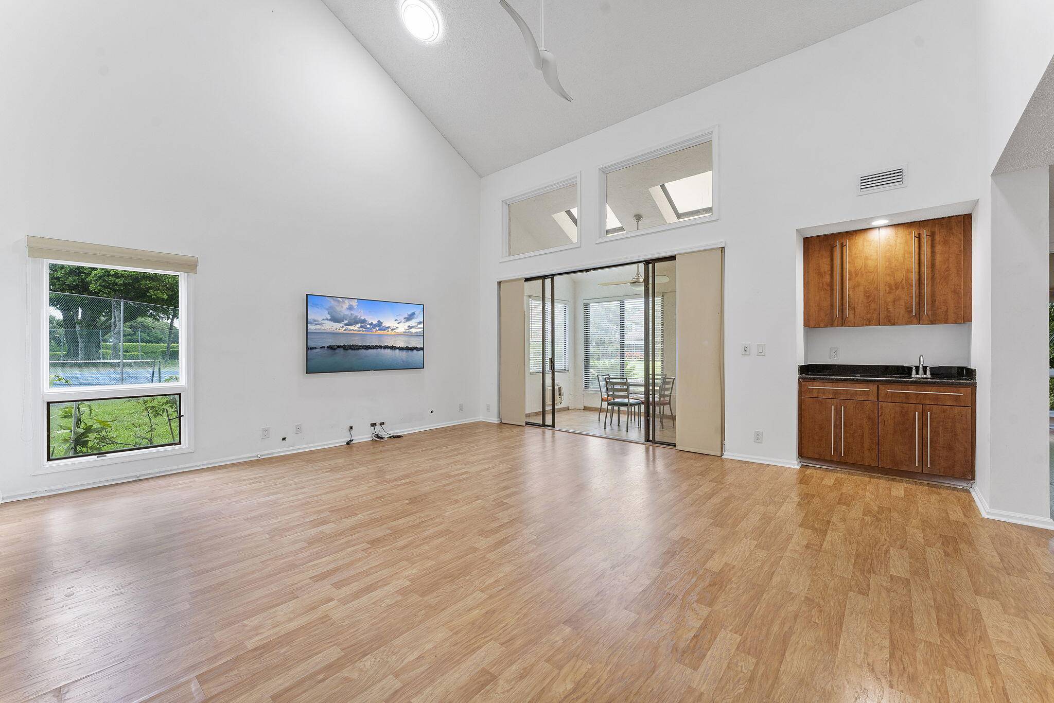 Boca Raton, FL 33433,7932 Seville PL 2101