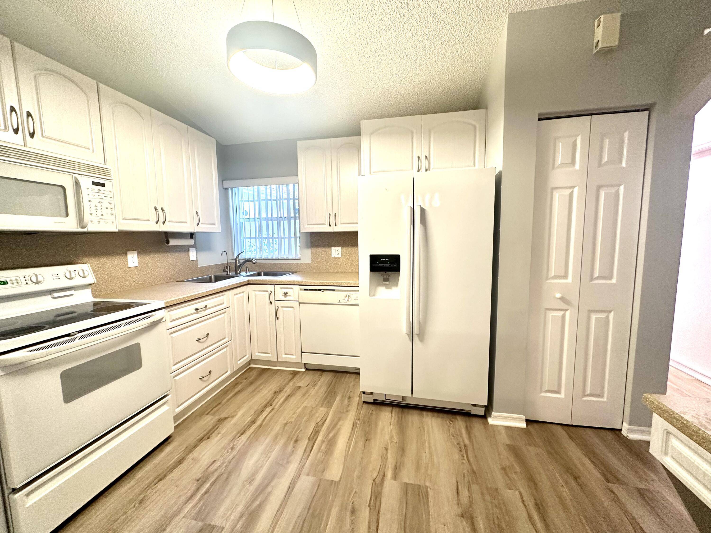 Delray Beach, FL 33484,15443 Floral Club RD