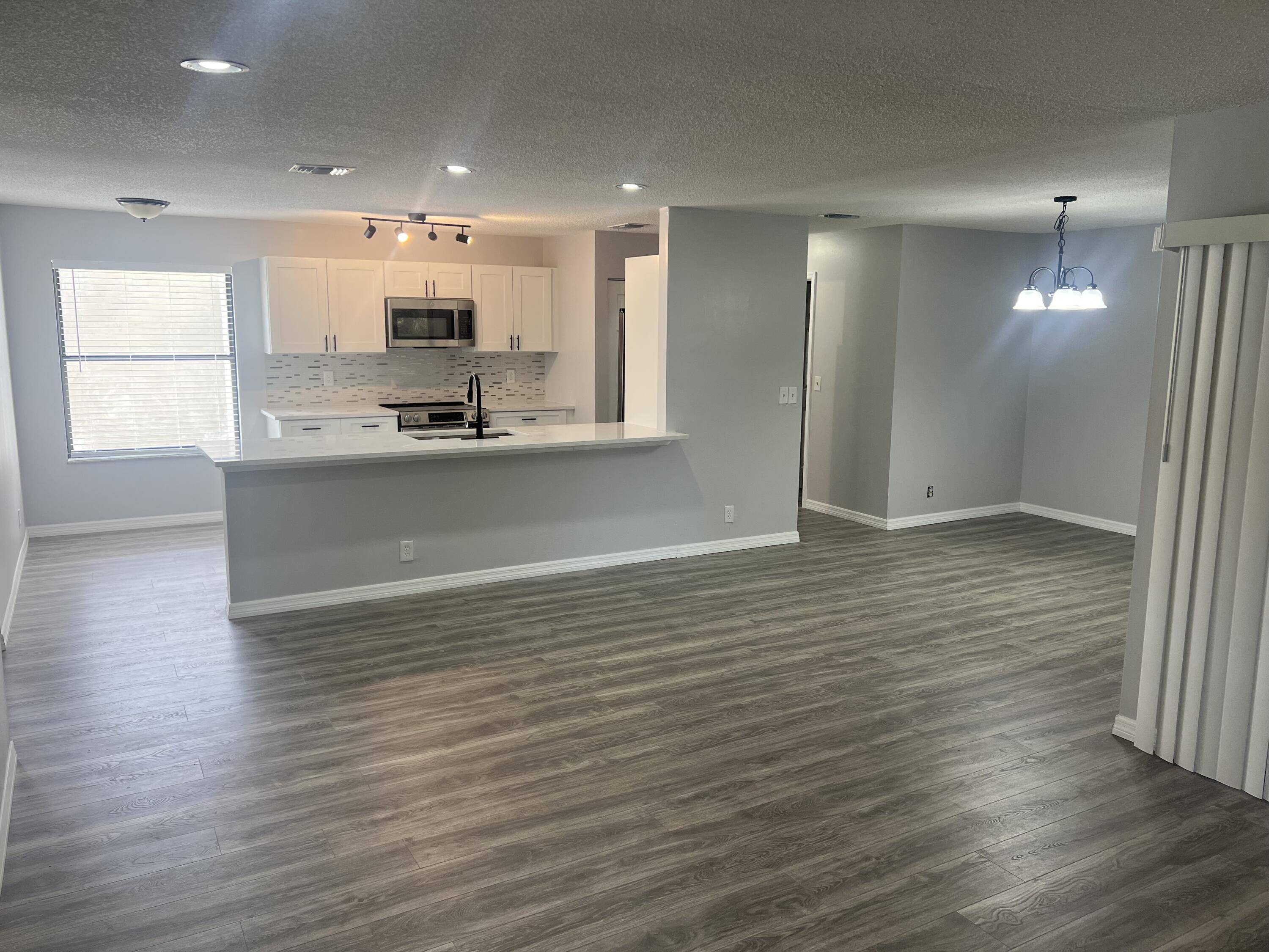 Boynton Beach, FL 33437,5975 Forest Grove DR 2