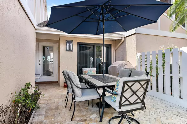 3733 Cape Pointe CIR, Jupiter, FL 33477