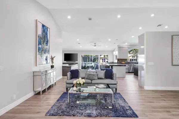 Lighthouse Point, FL 33064,4261 NE 24th AVE