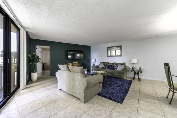 Singer Island, FL 33404,2800 N Ocean DR A-2b