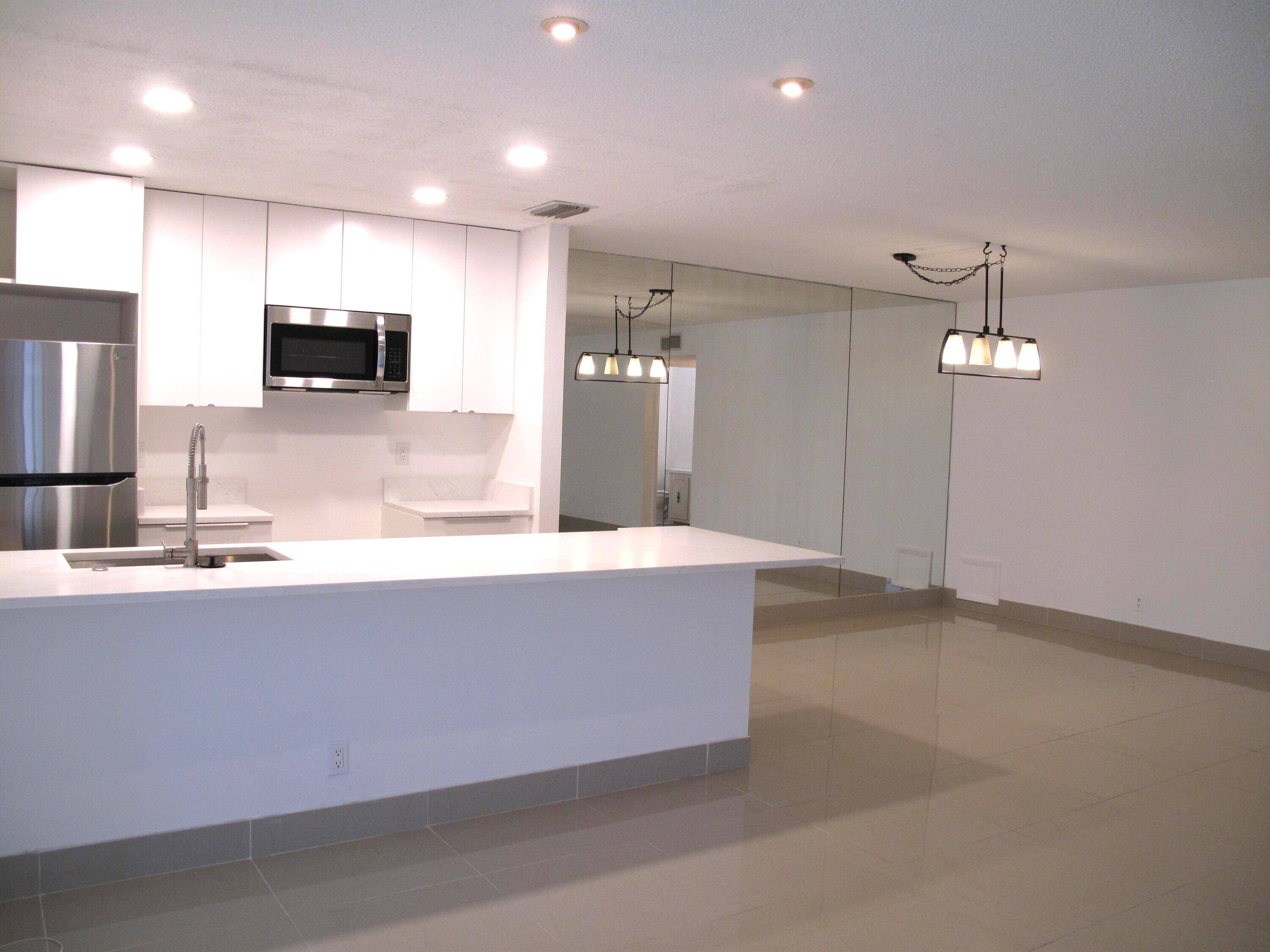 Delray Beach, FL 33445,1227 W Club DR C