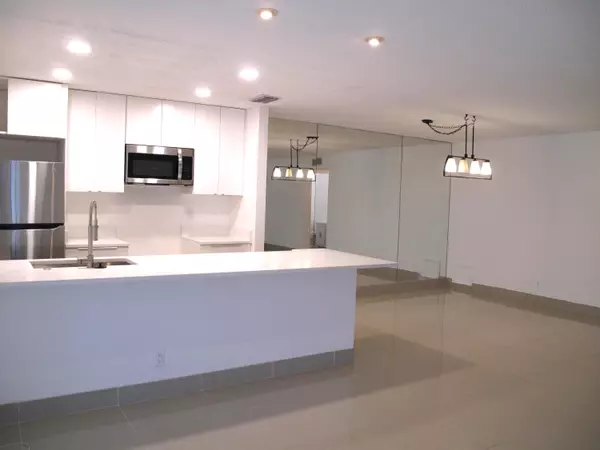 Delray Beach, FL 33445,1227 W Club DR C