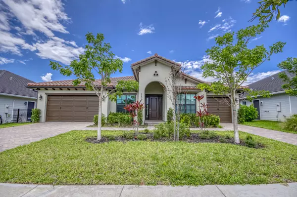 19077 Fly Rod RUN, The Acreage, FL 33470