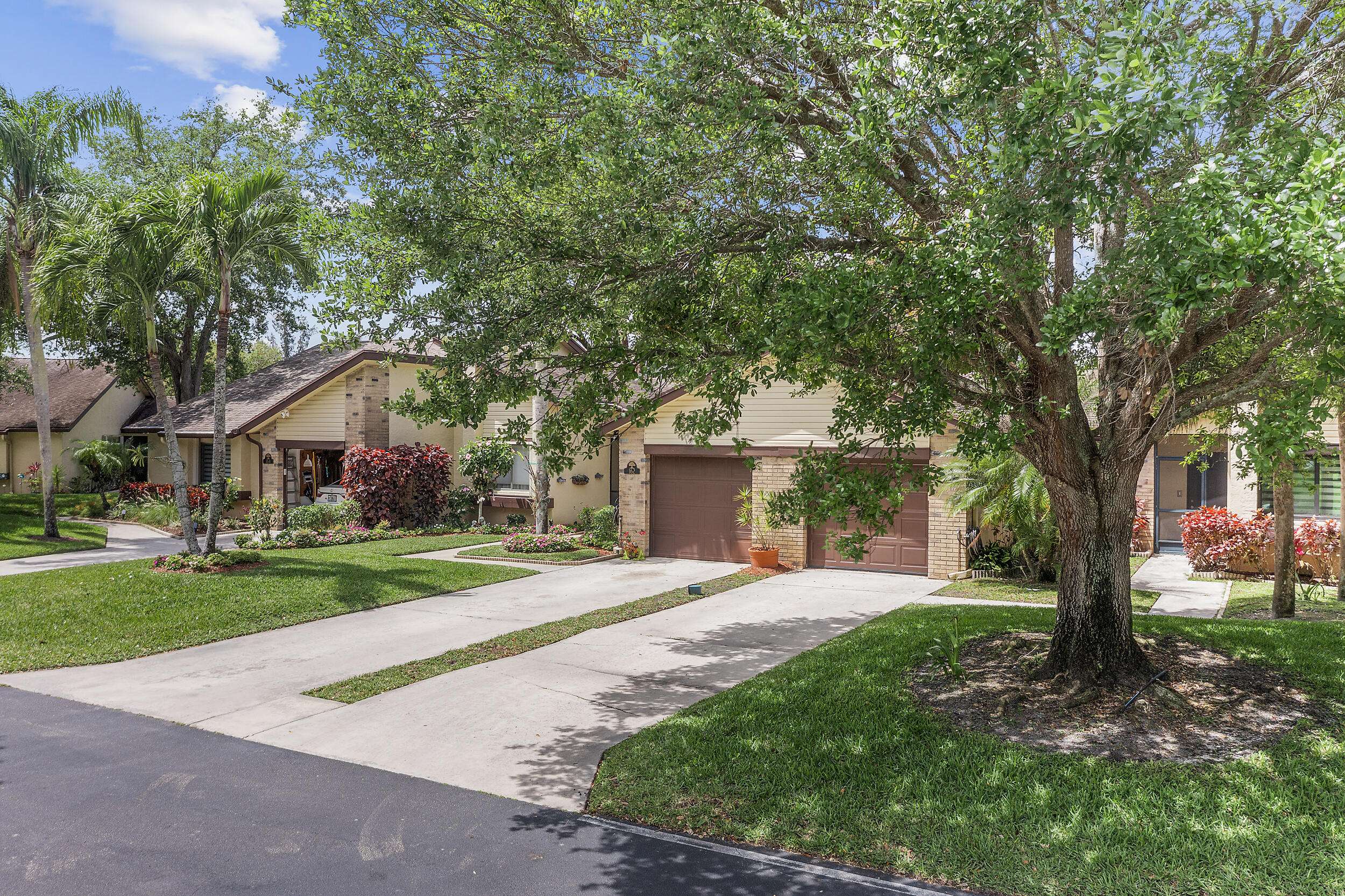 Royal Palm Beach, FL 33411,160 Ramblewood CIR