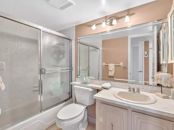 Delray Beach, FL 33483,2717 Florida BLVD 124