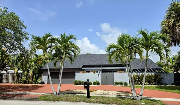 1401 SW 54th AVE, Plantation, FL 33317