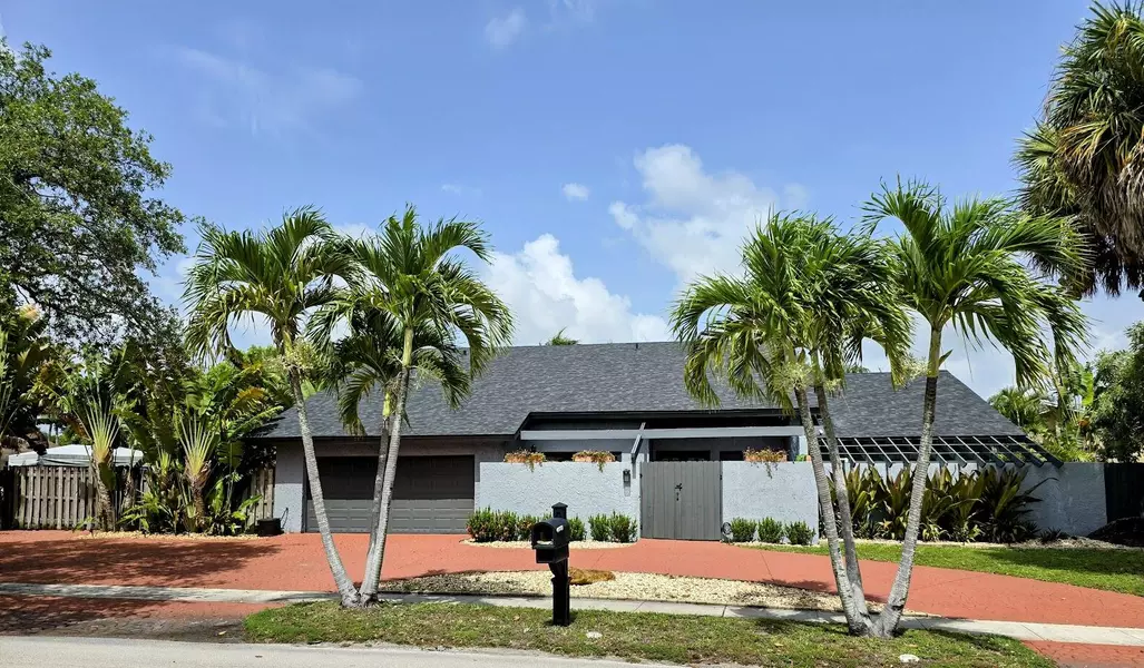 1401 SW 54th AVE, Plantation, FL 33317