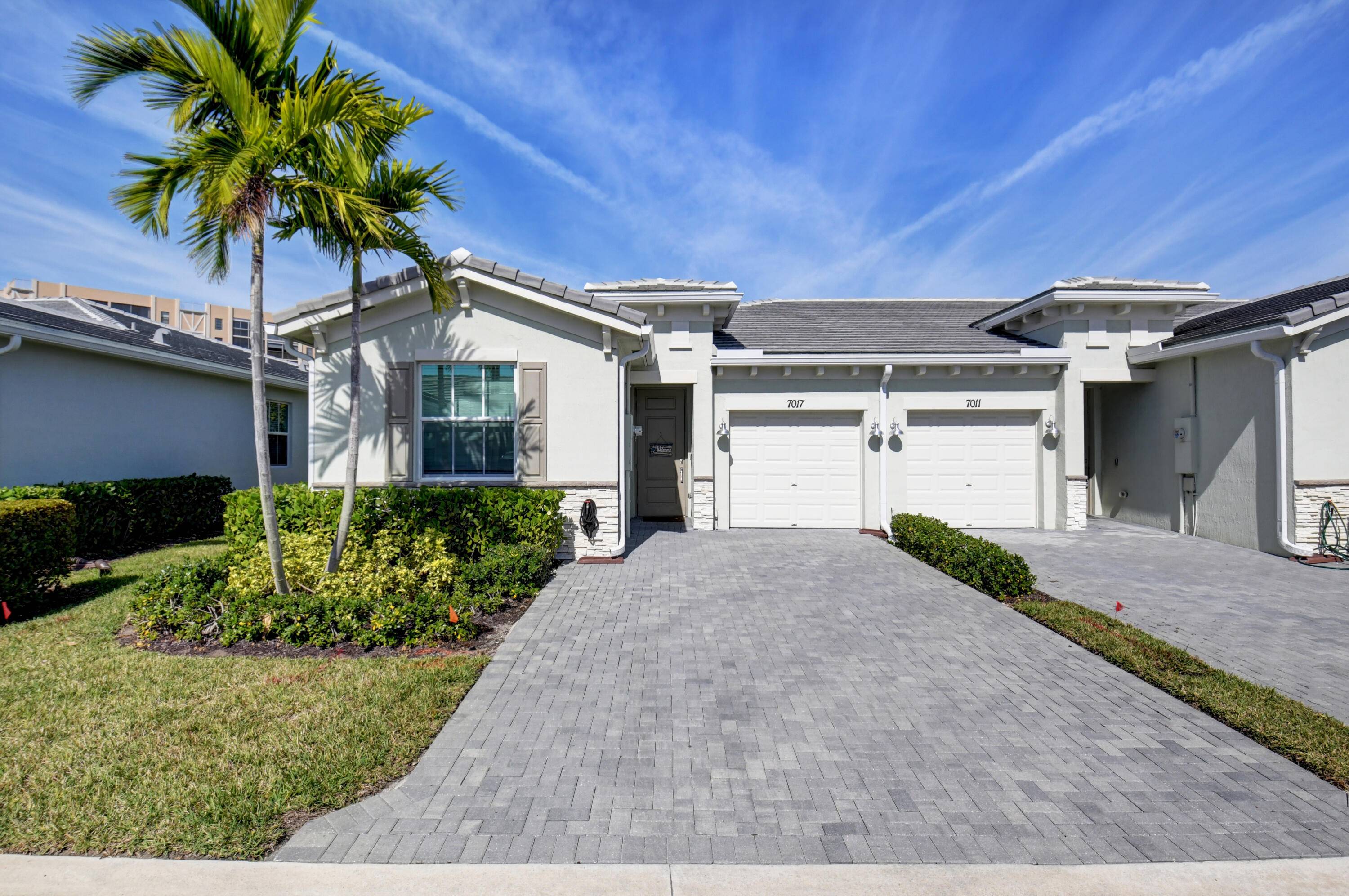 7017 Peters LN, Delray Beach, FL 33446