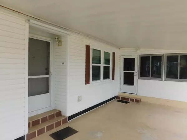 Port Saint Lucie, FL 34952,8391 Delphinium CT