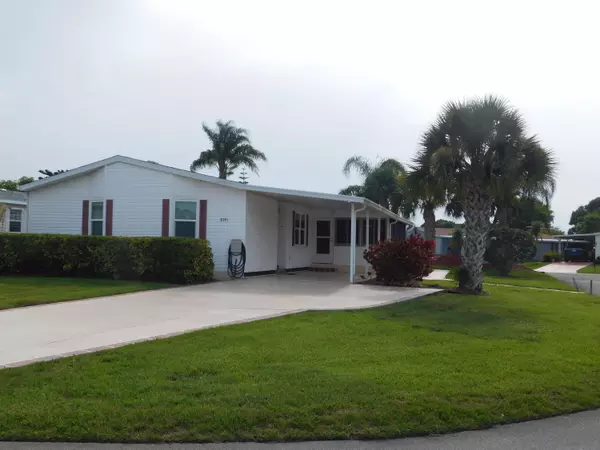 8391 Delphinium CT, Port Saint Lucie, FL 34952