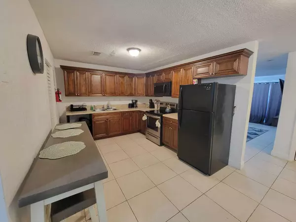 Lauderhill, FL 33313,2759 NW 58th TER