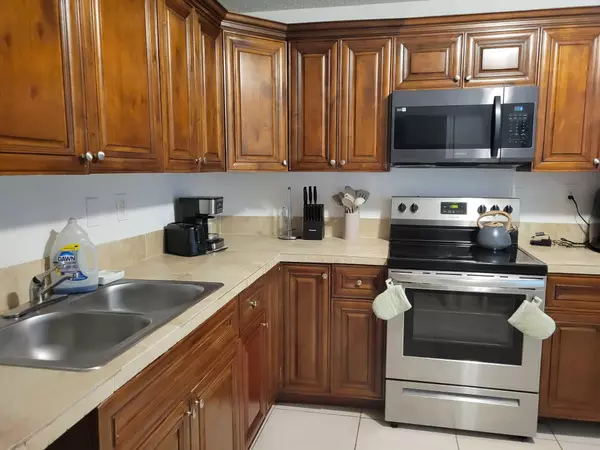 Lauderhill, FL 33313,2759 NW 58th TER