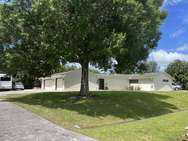1290 SW Fletcher LN, Port Saint Lucie, FL 34953