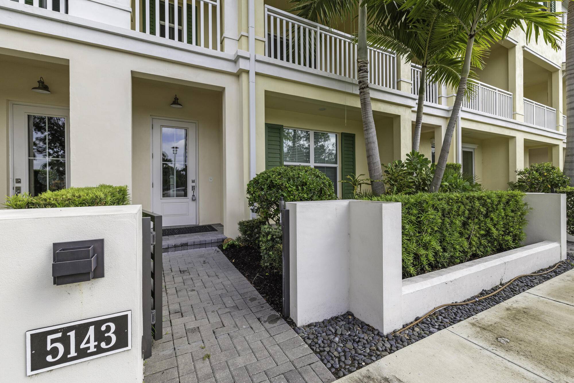 Palm Beach Gardens, FL 33418,5143 Beckman Ter TER