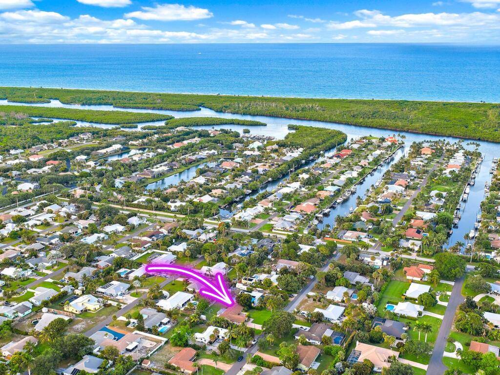 Hobe Sound, FL 33455,8147 SE Coconut ST